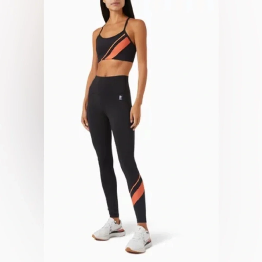 P.E. NATION Fortify Sports Bra - Picture 2 of 6